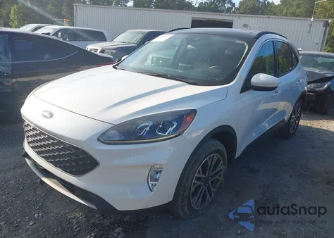 2020 Ford Escape Sel z USA, uszkodzony, nr VIN 1FMCU9H95LUB61378